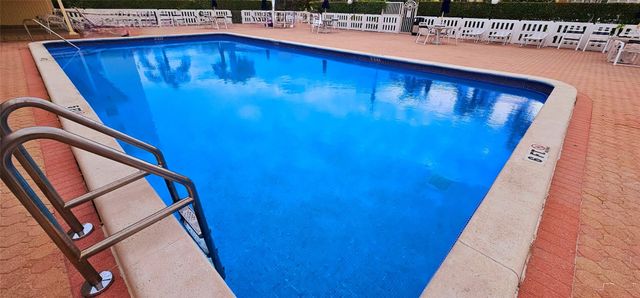 121 SE 3rd Avenue 106, Dania Beach, FL 33004