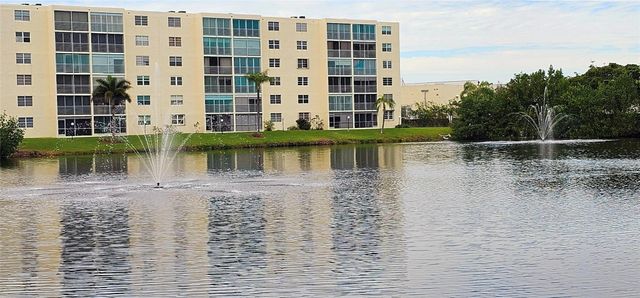 121 SE 3rd Avenue 106, Dania Beach, FL 33004