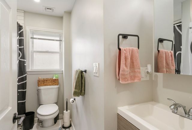 249 Everett St 2, Boston, MA 02128