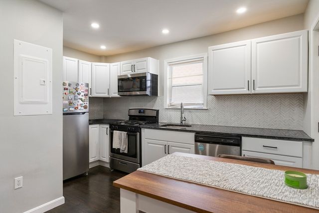 249 Everett St 2, Boston, MA 02128