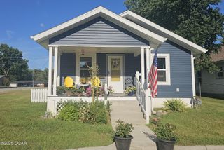 2002 Chouteau Avenue, Baxter Springs, KS 66713