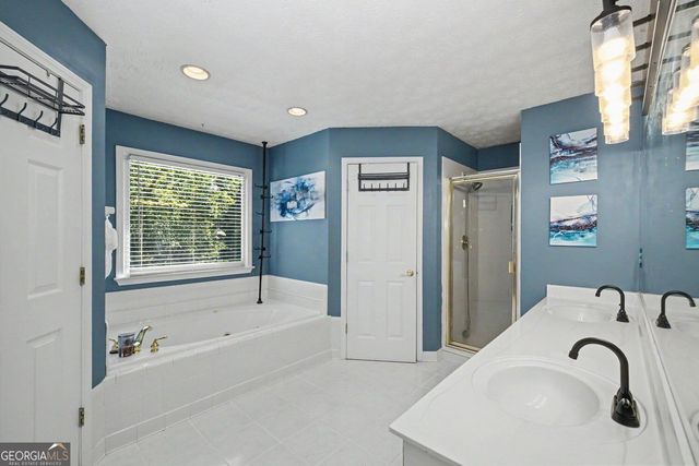 502 Wedgepark Drive, Mcdonough, GA 30252