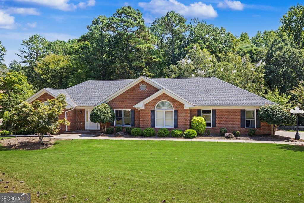 502 Wedgepark Drive, Mcdonough, GA 30252