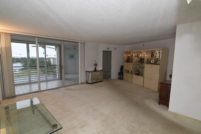 3095 N N Course 1008, Pompano Beach, FL 33069