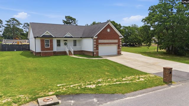 208 Crestwood Arch Way, Lexington, SC 29073