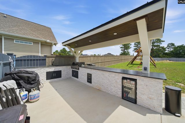 208 Crestwood Arch Way, Lexington, SC 29073