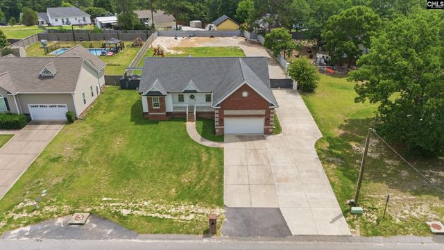 208 Crestwood Arch Way, Lexington, SC 29073