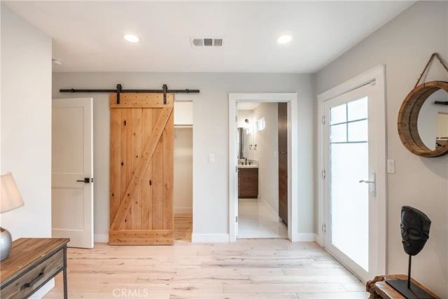 4039 Clayton Avenue, Los Angeles, CA 90027