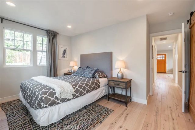 4039 Clayton Avenue, Los Angeles, CA 90027
