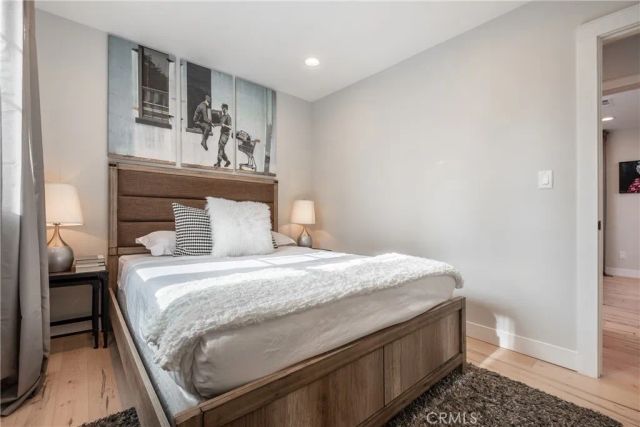 4039 Clayton Avenue, Los Angeles, CA 90027