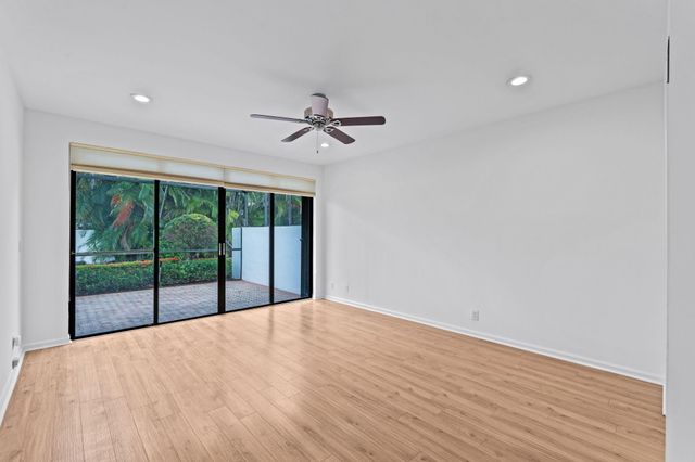 6517 Via Rosa, Boca Raton, FL 33433