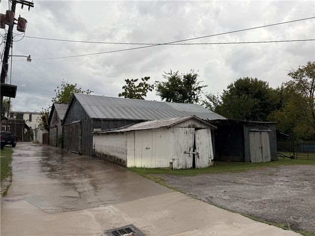 between Hubert & Springfi E Church Avenue, Berryville, AR 72616