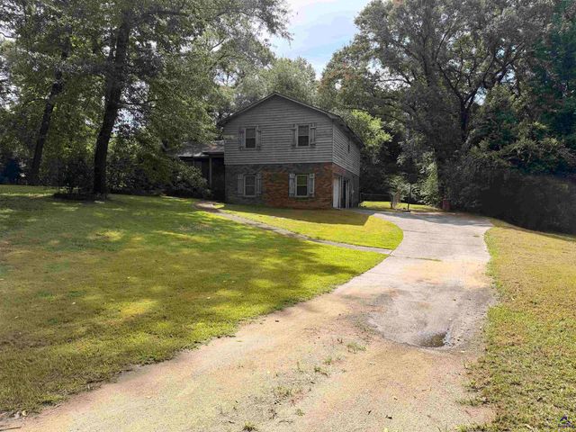 7194 Everett Drive, Macon, GA 31216