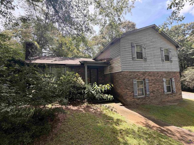 7194 Everett Drive, Macon, GA 31216