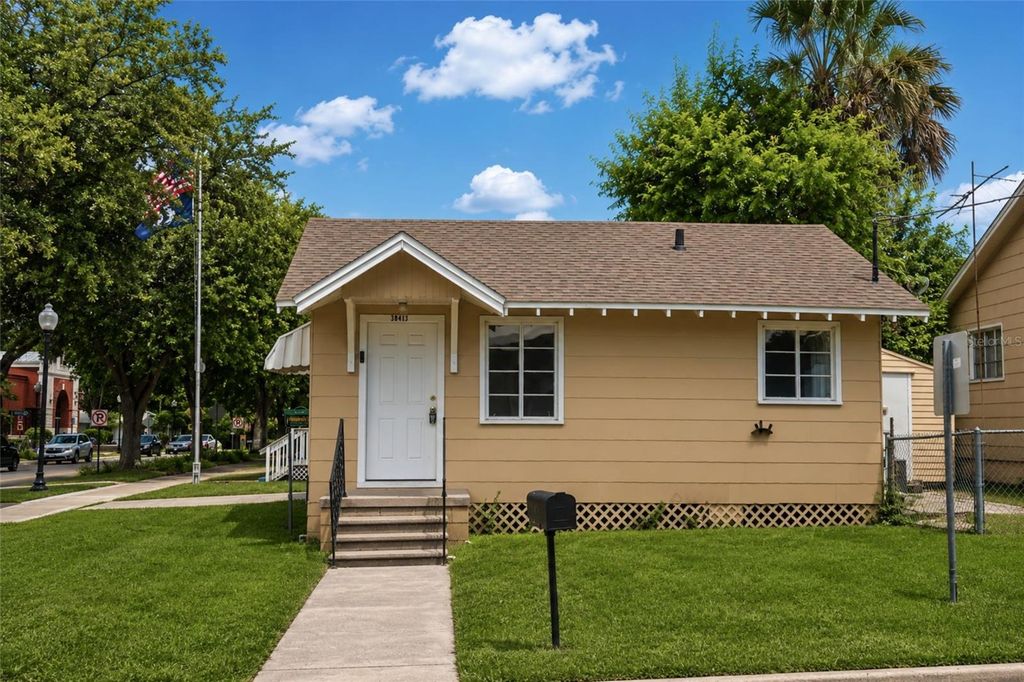 38443 6TH AVENUE, Zephyrhills, FL 33542