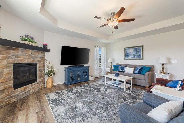 35209 Winnebago COURT, Summit, WI 53066