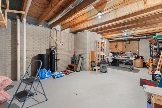35209 Winnebago COURT, Summit, WI 53066