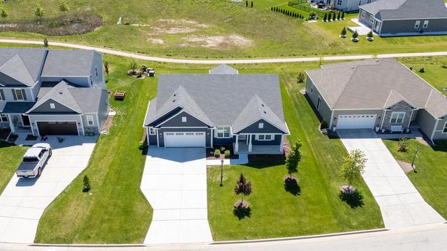 35209 Winnebago COURT, Summit, WI 53066