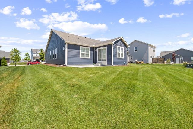 35209 Winnebago COURT, Summit, WI 53066