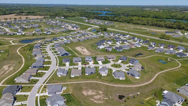 35209 Winnebago COURT, Summit, WI 53066