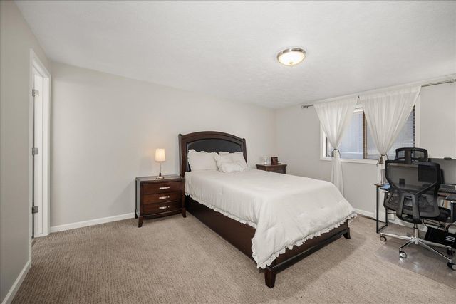 5116 W Ridgecrest Dr, Spokane, WA 99208