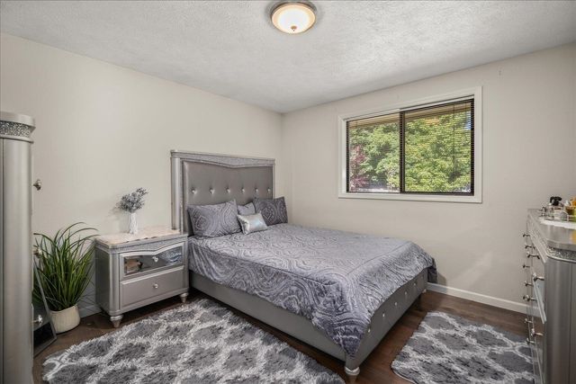 5116 W Ridgecrest Dr, Spokane, WA 99208