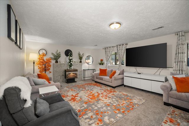 5116 W Ridgecrest Dr, Spokane, WA 99208