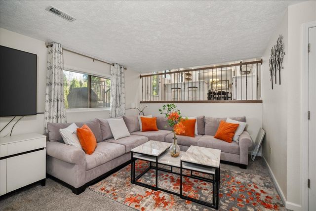 5116 W Ridgecrest Dr, Spokane, WA 99208