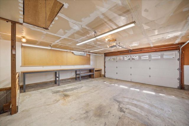 5116 W Ridgecrest Dr, Spokane, WA 99208