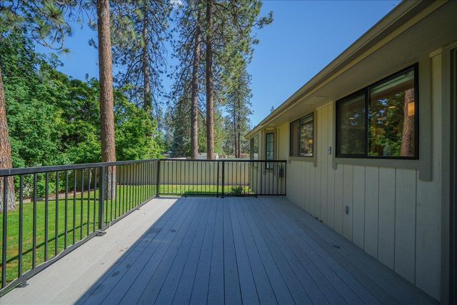 5116 W Ridgecrest Dr, Spokane, WA 99208