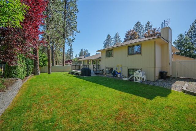 5116 W Ridgecrest Dr, Spokane, WA 99208