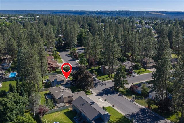 5116 W Ridgecrest Dr, Spokane, WA 99208