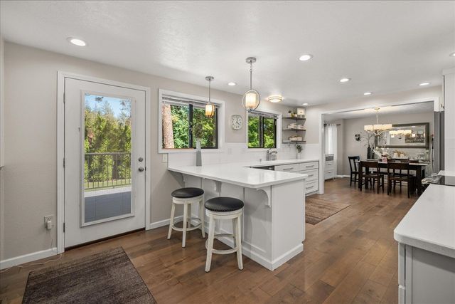5116 W Ridgecrest Dr, Spokane, WA 99208