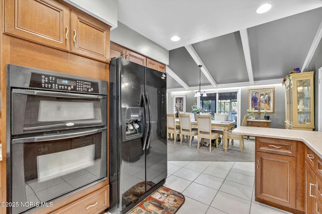 2523 Briarwood Lane, Toledo, OH 43615