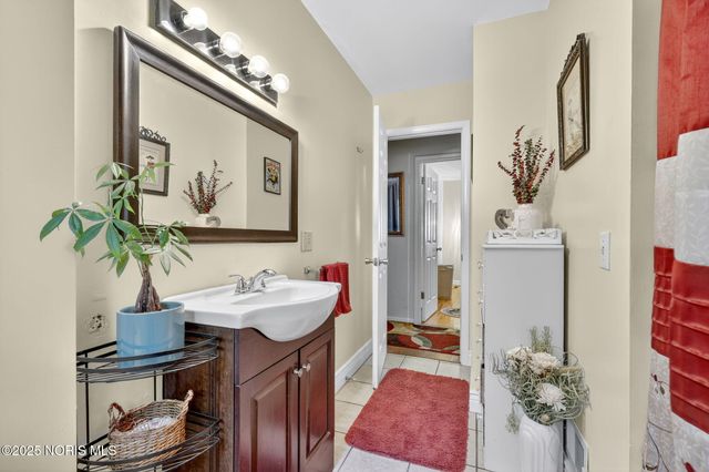 2523 Briarwood Lane, Toledo, OH 43615