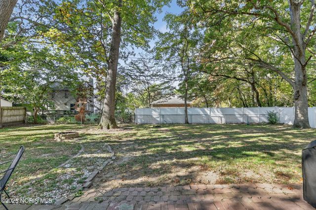 2523 Briarwood Lane, Toledo, OH 43615