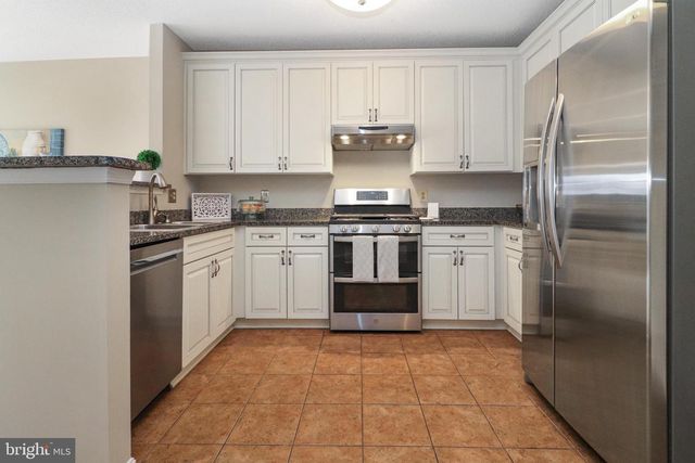 5111 WYNDHAM ROSE COVE, Centreville, VA 20120