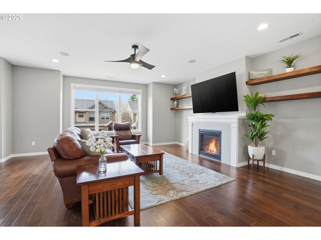 4331 Se 179TH Ct, Vancouver, WA 98683