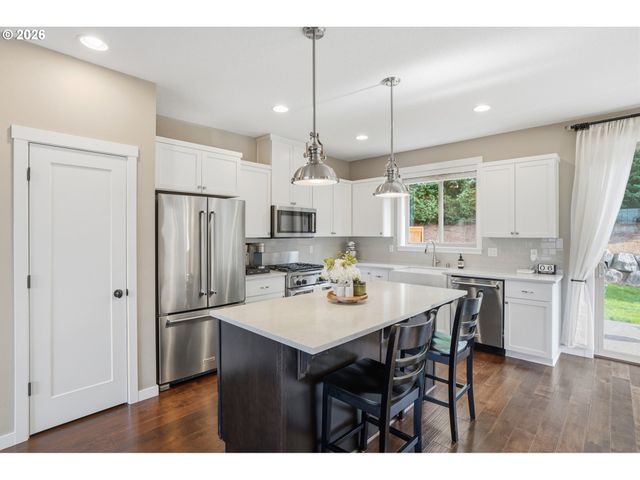 4331 Se 179TH Ct, Vancouver, WA 98683