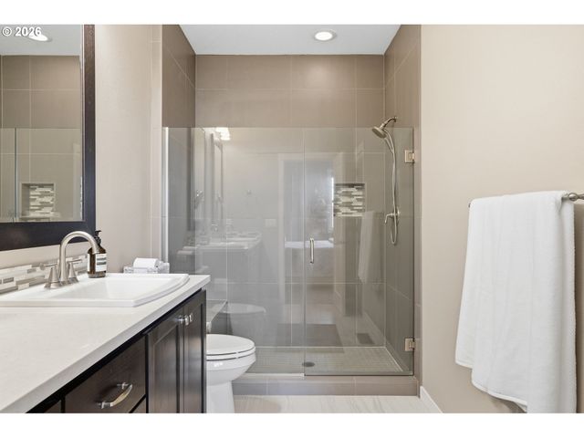 4331 Se 179TH Ct, Vancouver, WA 98683