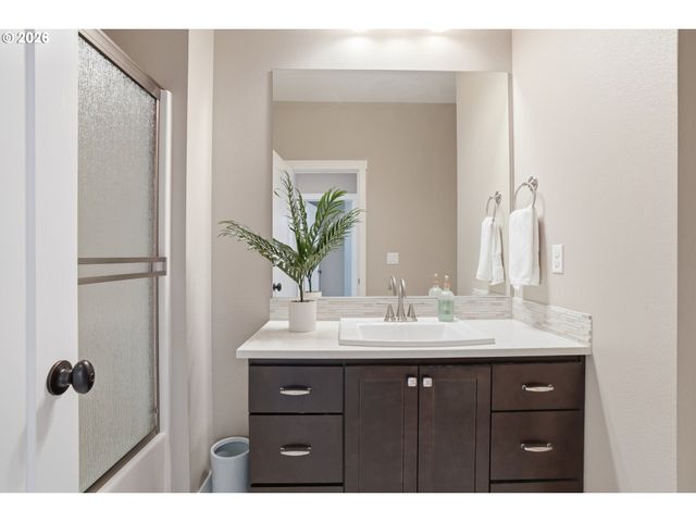 4331 Se 179TH Ct, Vancouver, WA 98683