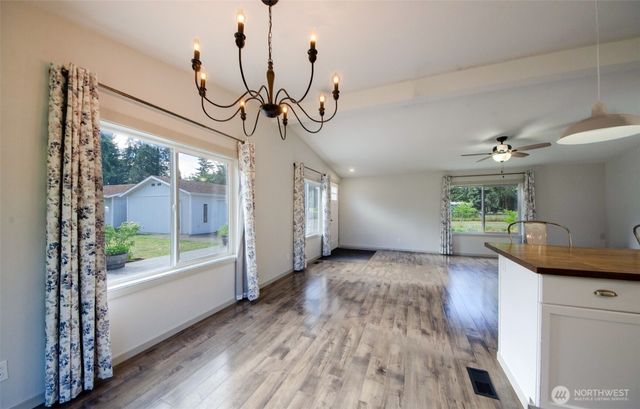 17728 Irwin Street SW, Rochester, WA 98579