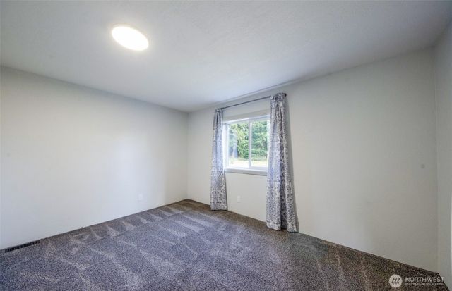 17728 Irwin Street SW, Rochester, WA 98579