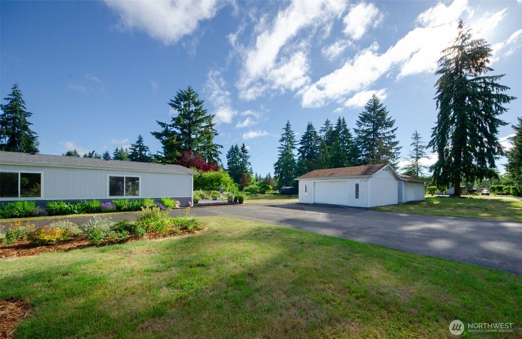 17728 Irwin Street SW, Rochester, WA 98579