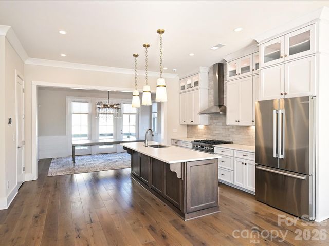 2428 Runnymede Lane, Charlotte, NC 28209