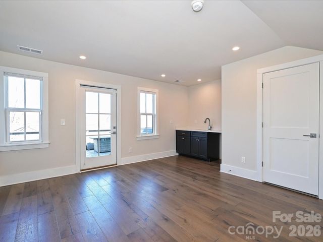 2428 Runnymede Lane, Charlotte, NC 28209