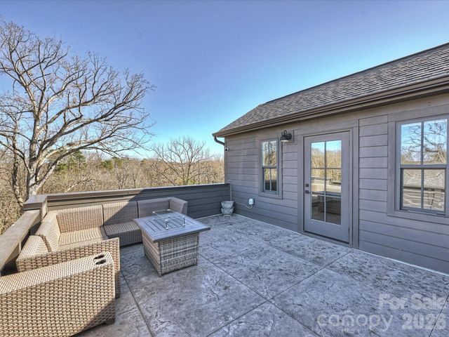 2428 Runnymede Lane, Charlotte, NC 28209