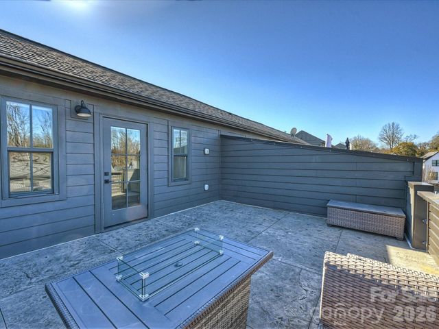 2428 Runnymede Lane, Charlotte, NC 28209