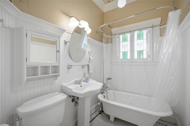 1231 W Main Street, Denison, TX 75020