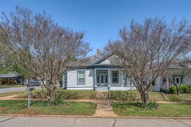 1231 W Main Street, Denison, TX 75020
